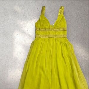 French Connection Light Yellow Dress With Chiffon Overlay Size 0 - NEW